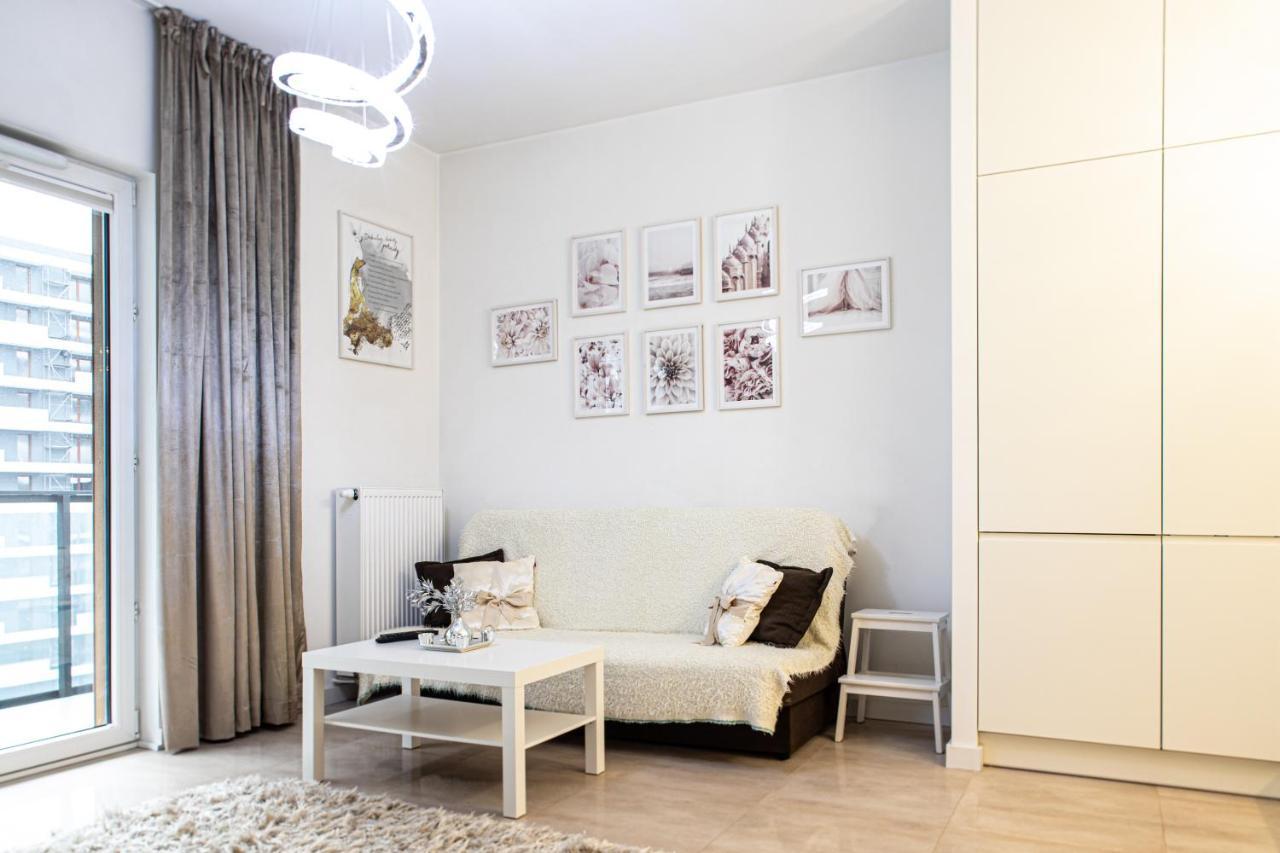 Wola Glamour Apartment Warszawa Eksteriør bilde