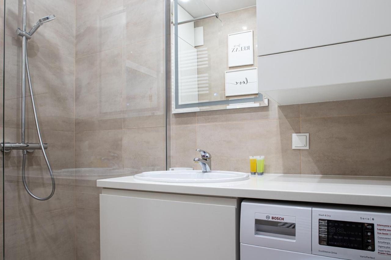 Wola Glamour Apartment Warszawa Eksteriør bilde